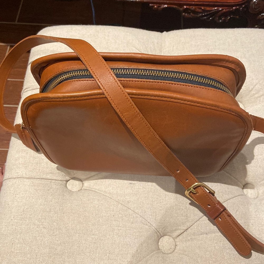 Vintage Coach Crossbody bag